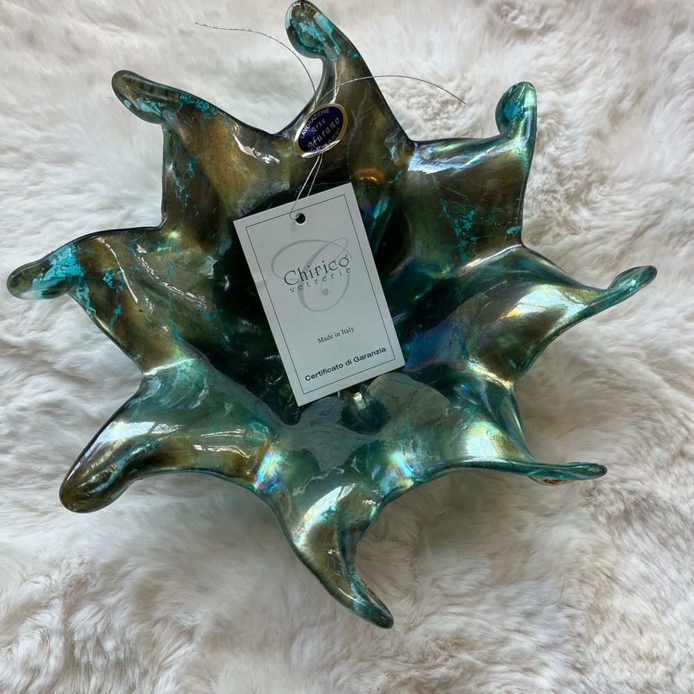 Artistic Glass Bowl with Iridescent Green and Blue Hues - Picture 4 of 6